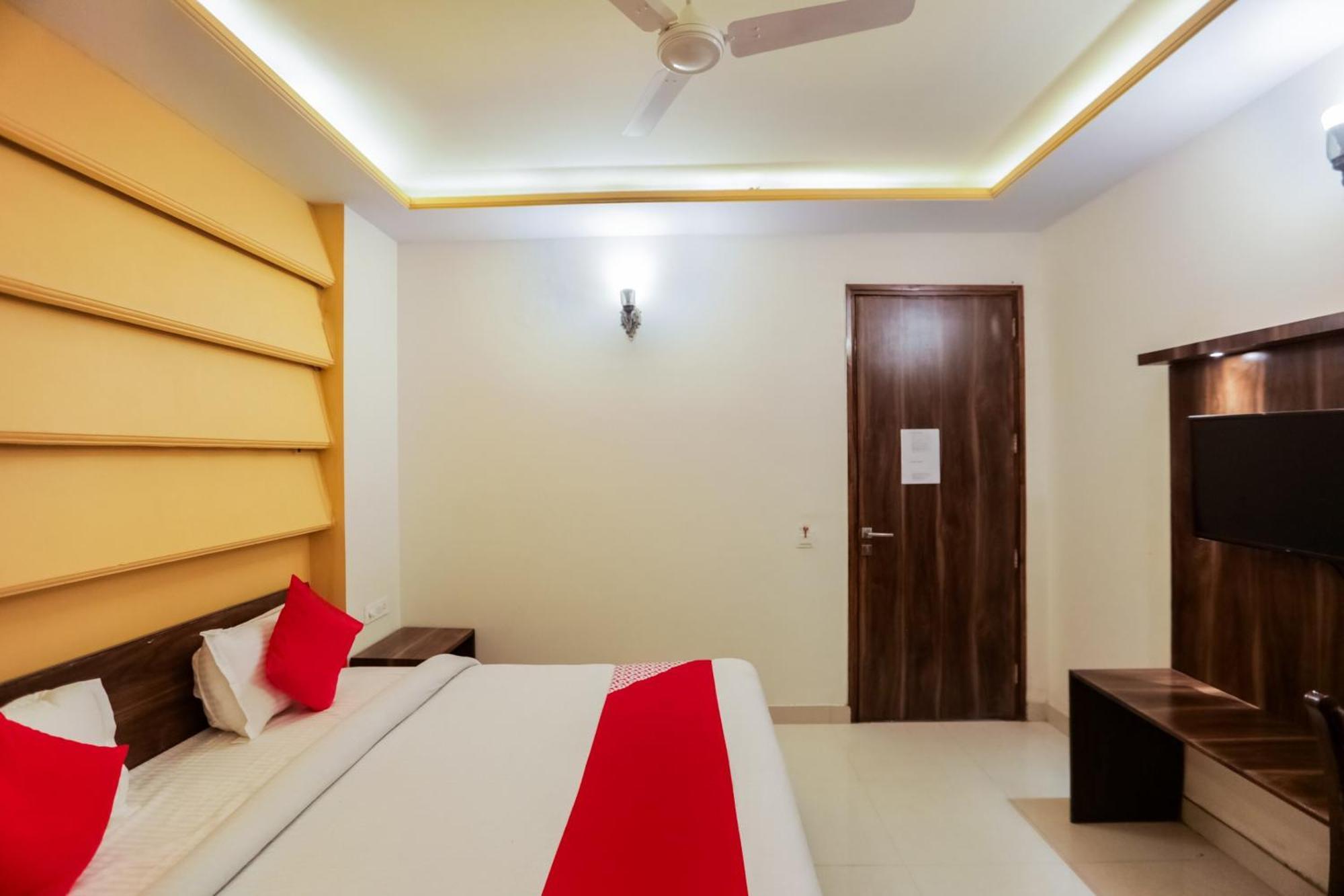O Abhi Residency 3*